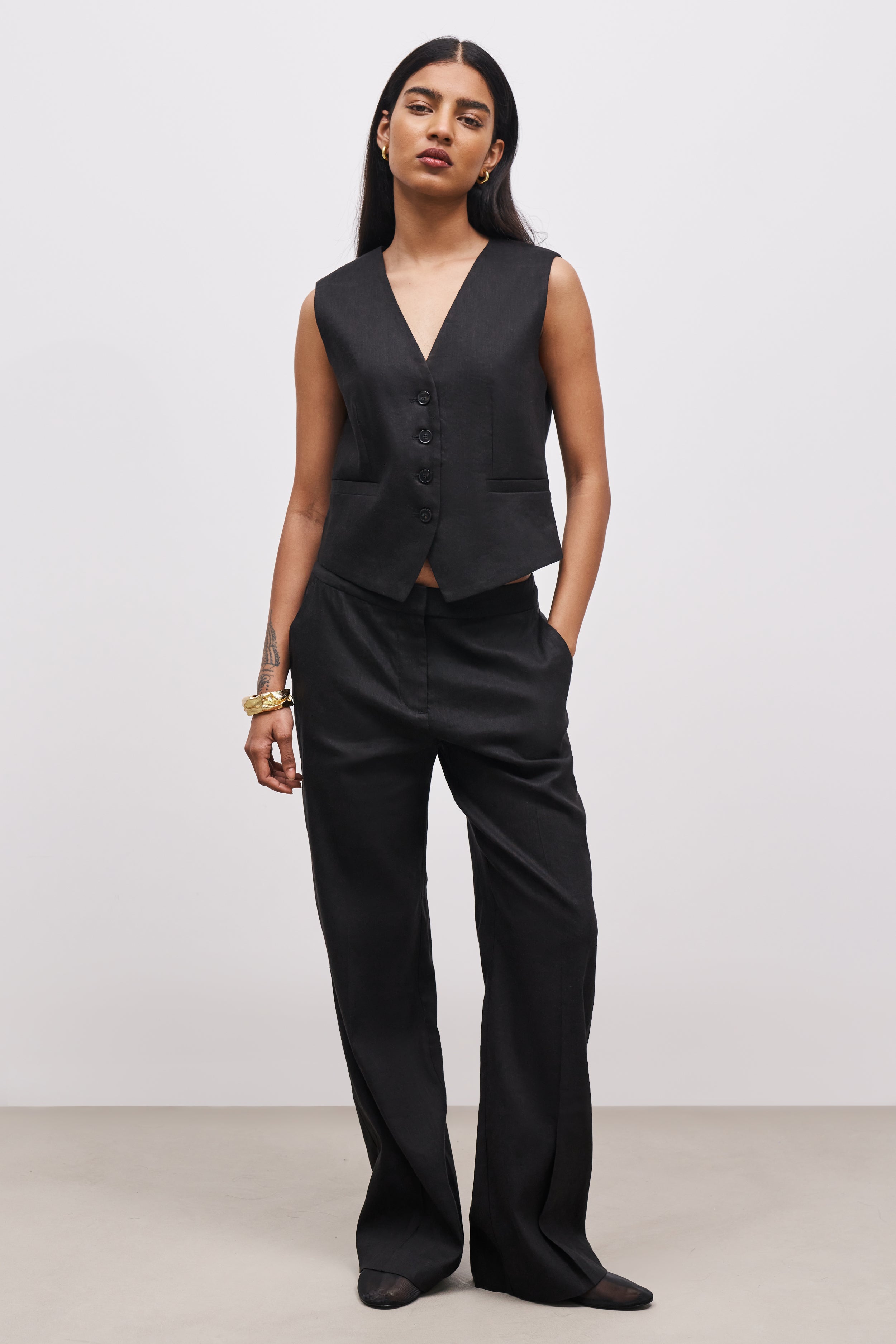 Straight Cut Linen Waistcoat - Black