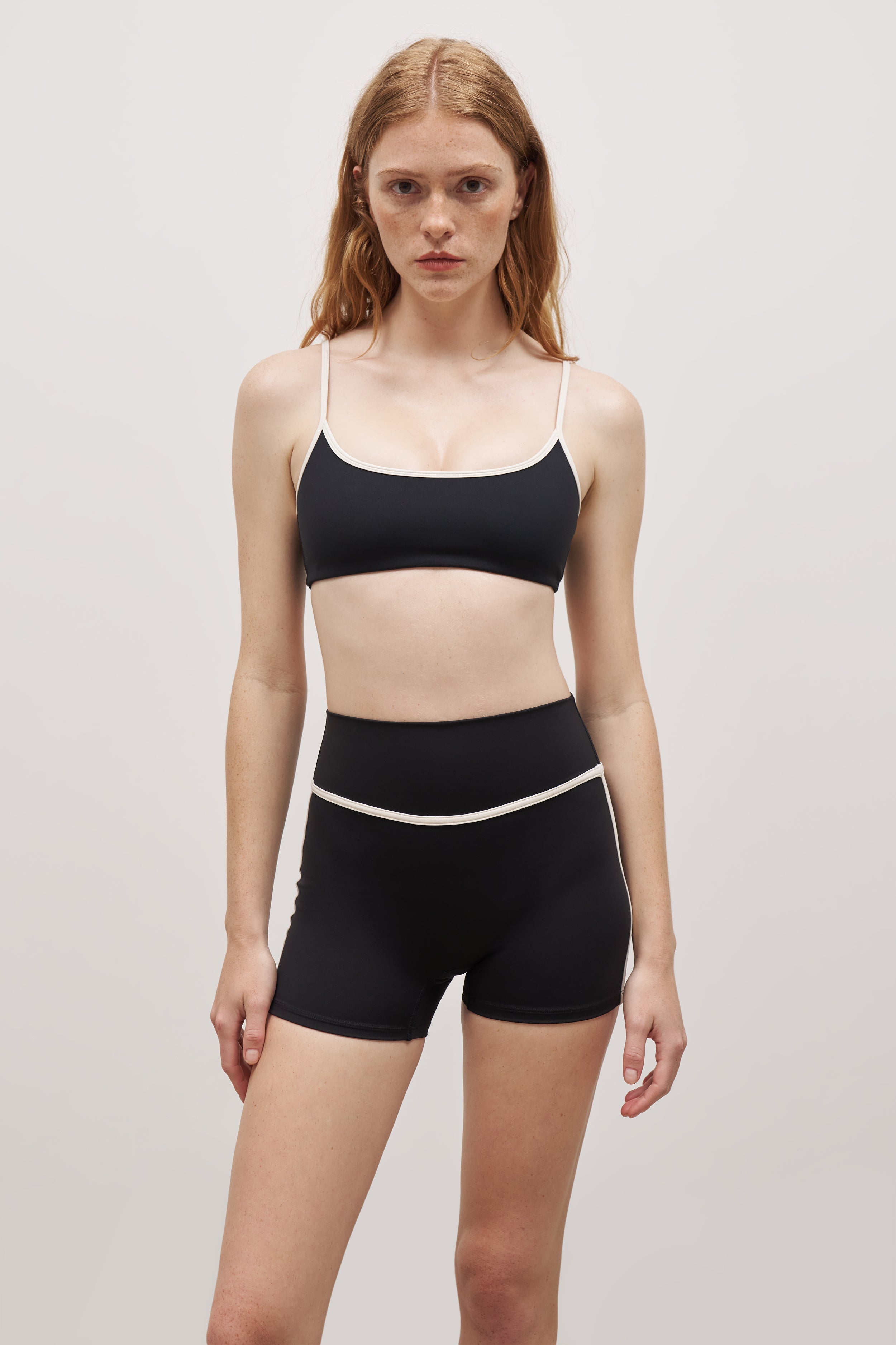 Base Contrast Trim Shorts - Black/Tofu