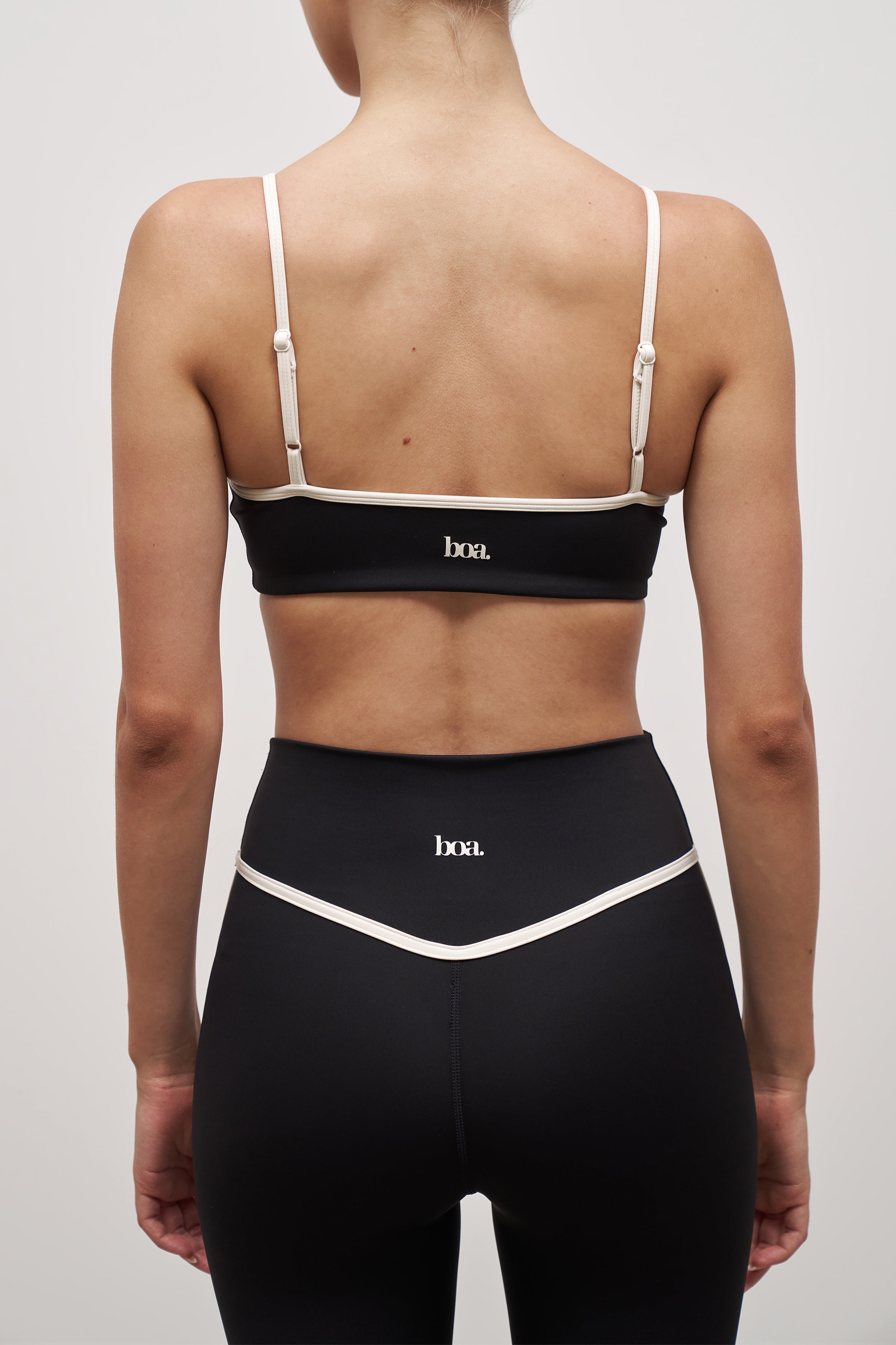 Base Contrast Trim Cami Bra - Black/Tofu