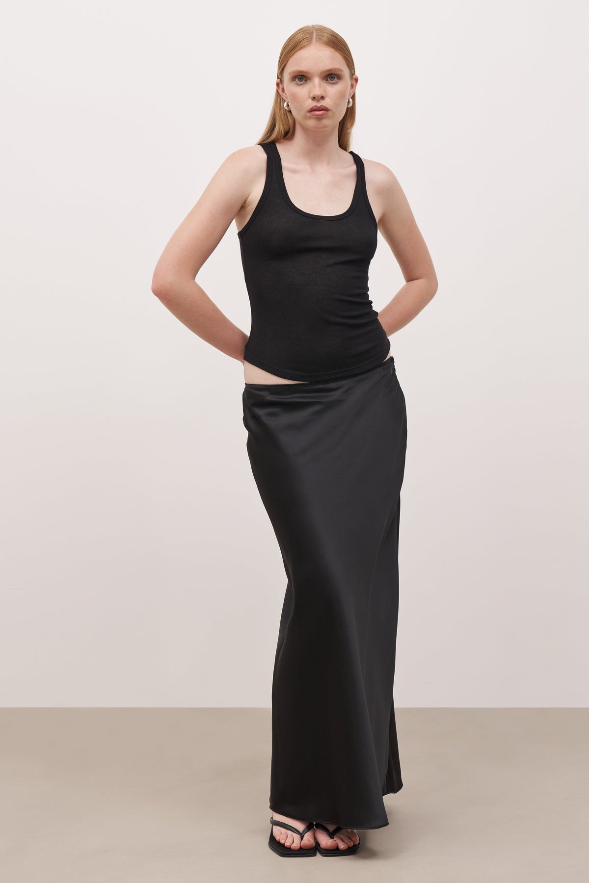 Black satin maxi skirt hotsell