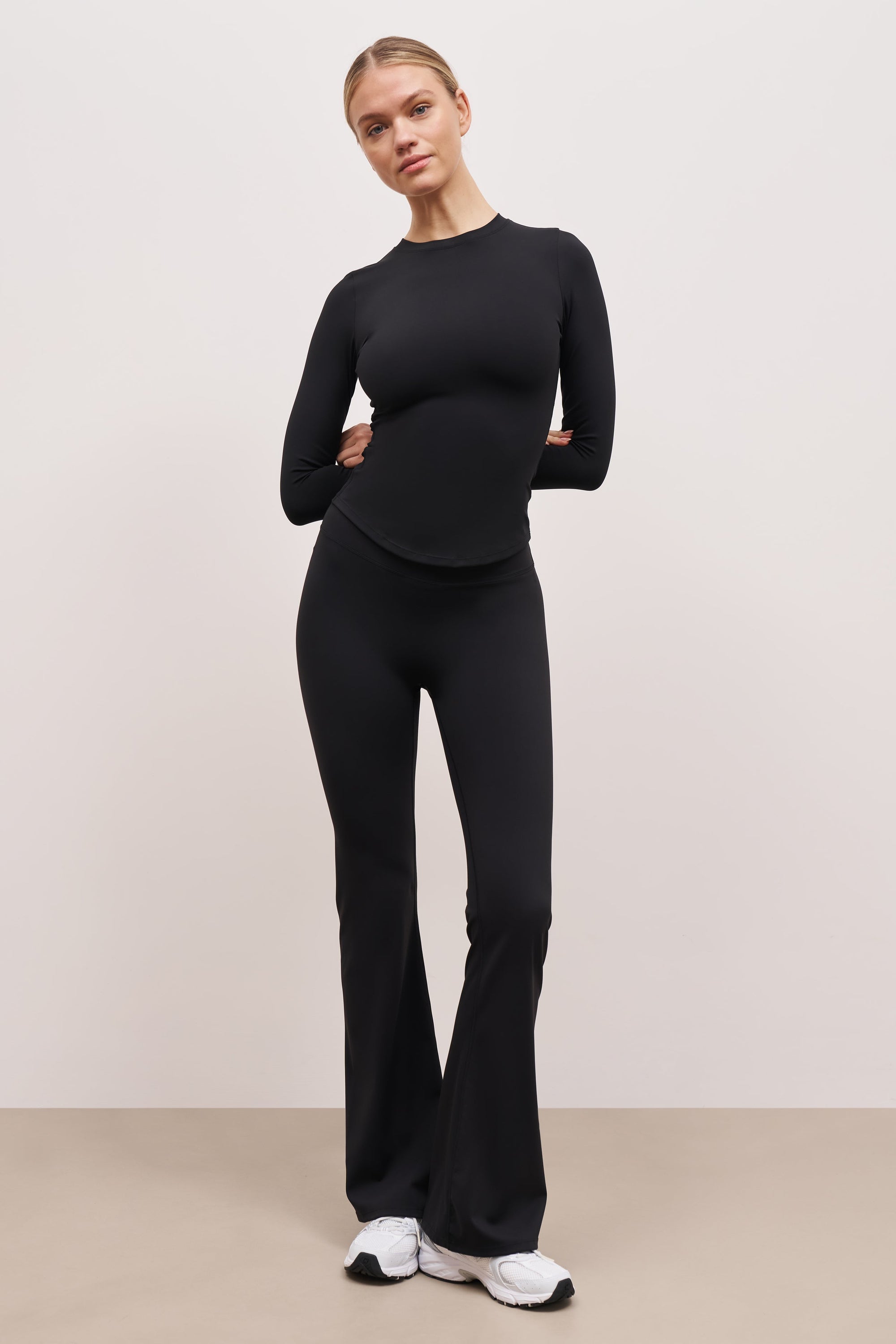 Base Sculpting Flared Leggings - Black