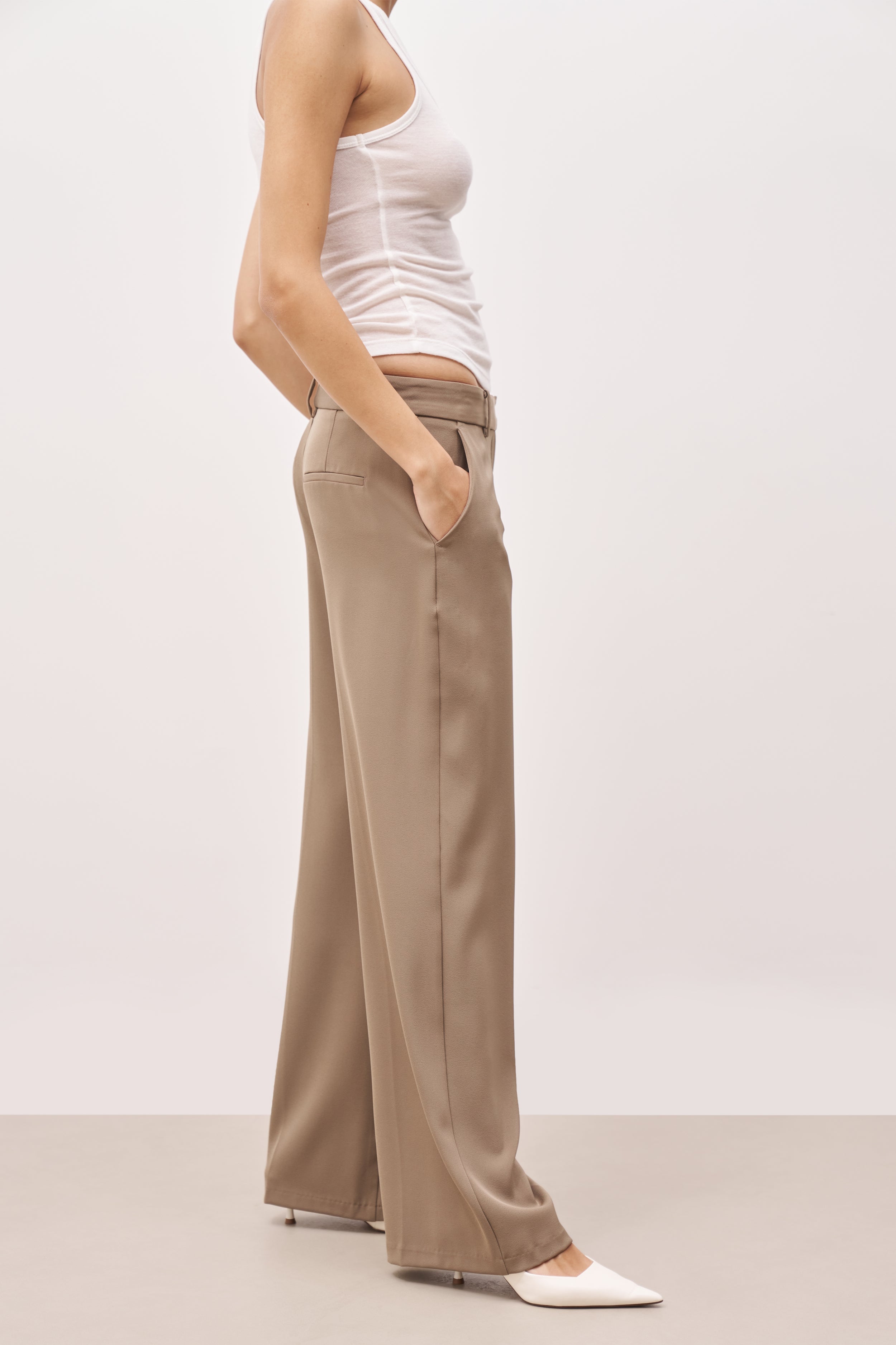 Mid Rise Wide Leg Trousers - Oak