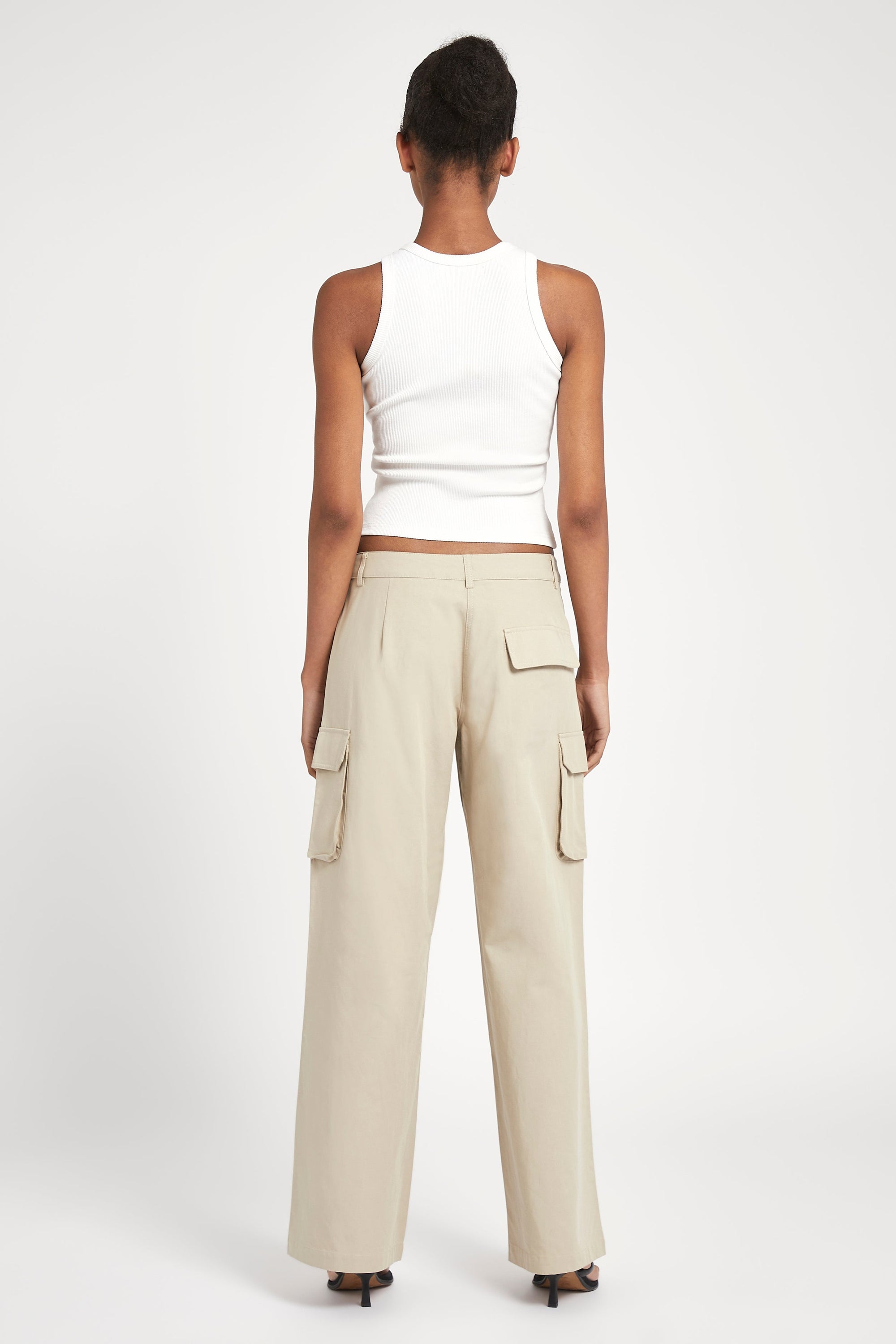 Low Rise Cargo Trousers - Sand